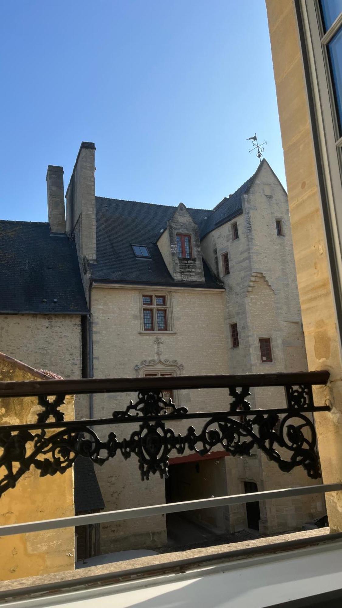 Appartement De Charme Bayeux Bagian luar foto